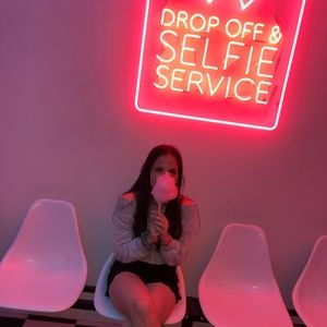 Meet your Posher, Anna